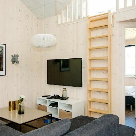 20 Person In Tatil Evi Nørre Nebel