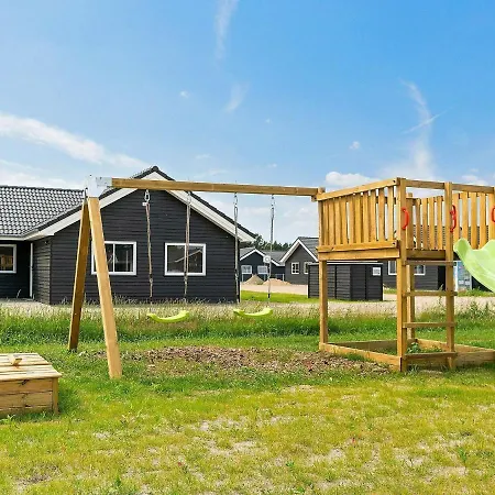 20 Person In Nørre Nebel